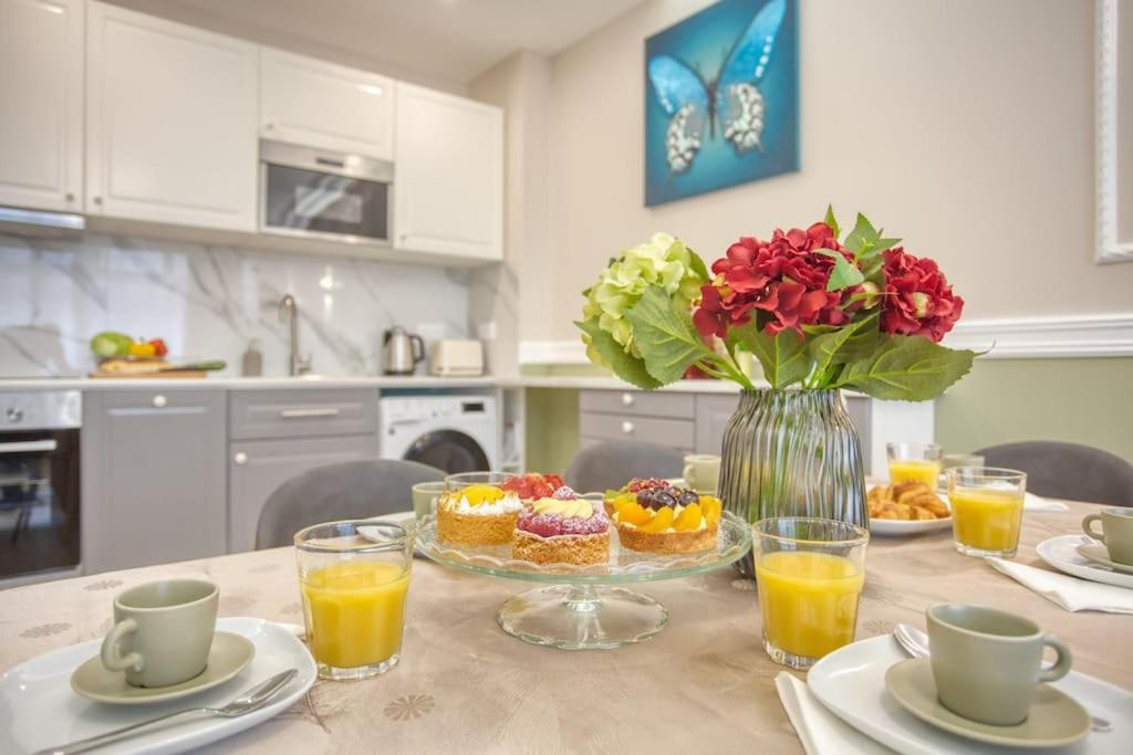פריז Charming Apart New 2 Bedrooms With Aircon מראה חיצוני תמונה